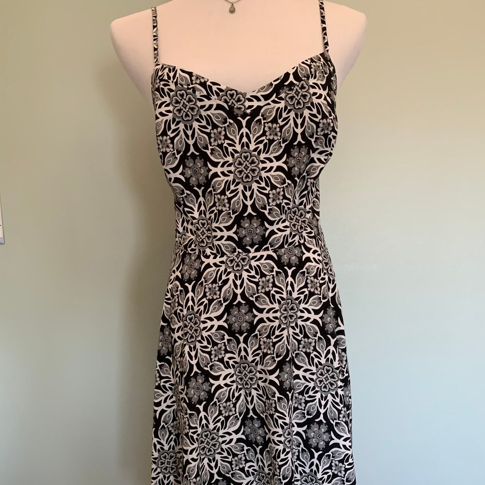 Floral Printed Fit and Flare Dress L